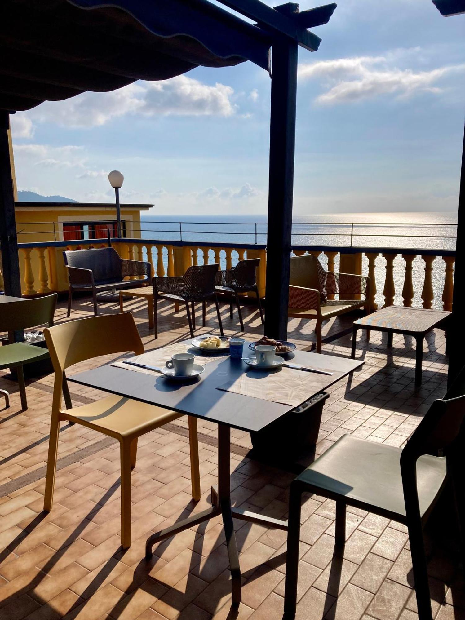 Ulivo Hotel Diano Marina Exterior foto