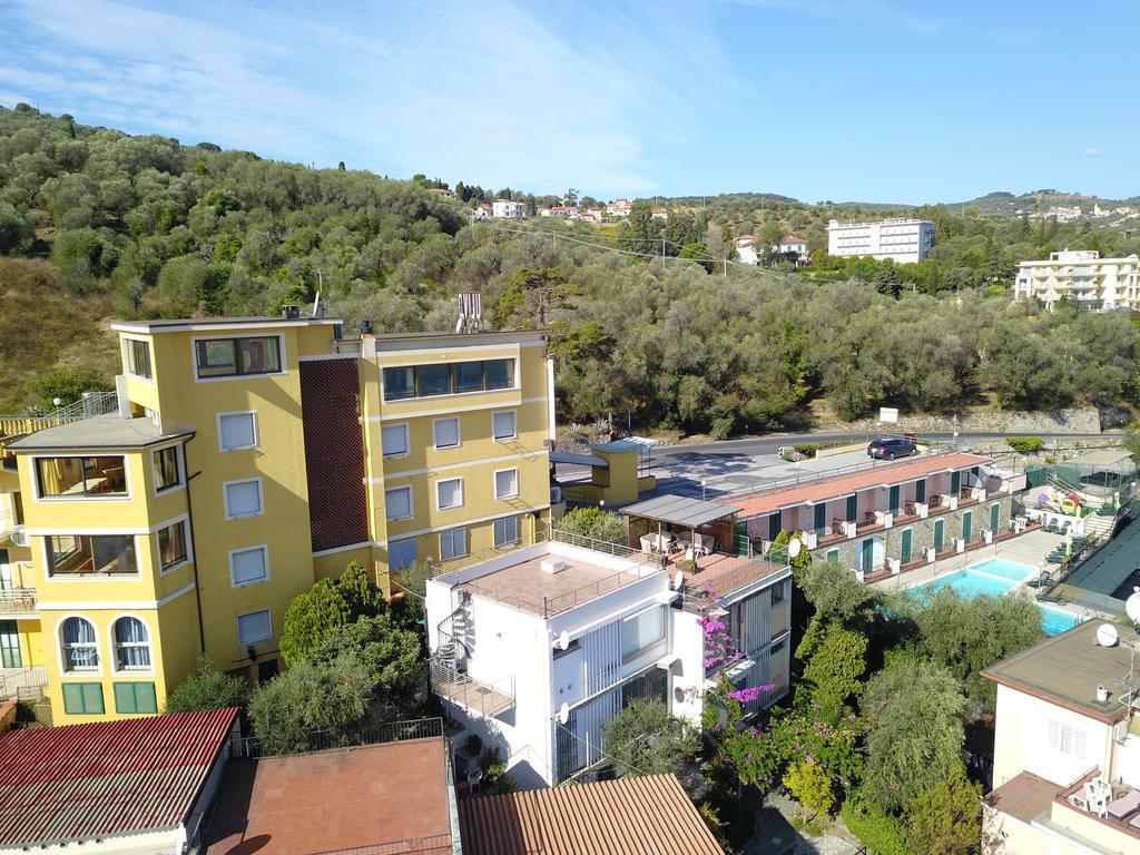 Ulivo Hotel Diano Marina Exterior foto